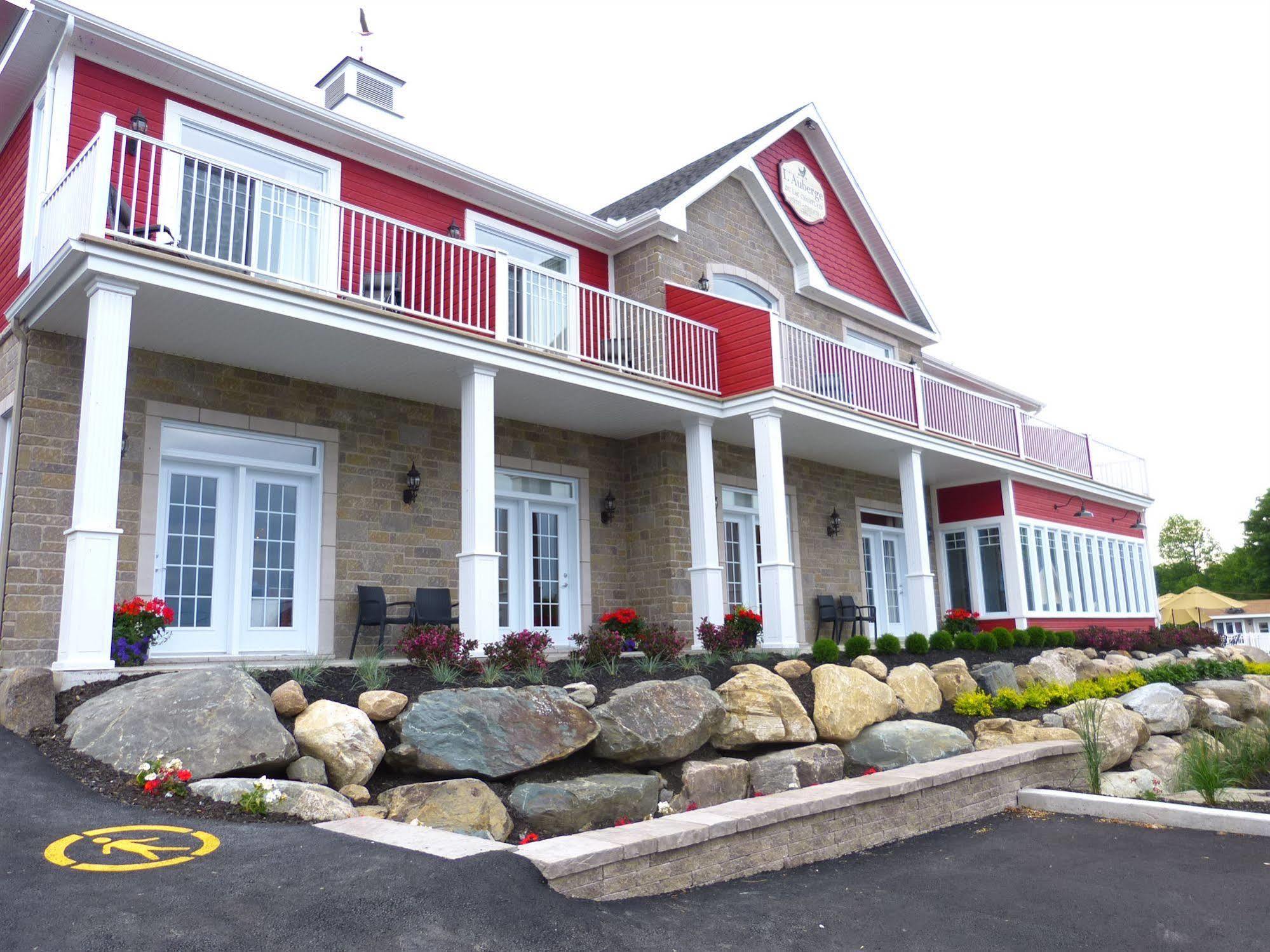 L'Auberge Du Lac Champlain, Chalet Et Spa Venise-en-Québec 外观 照片