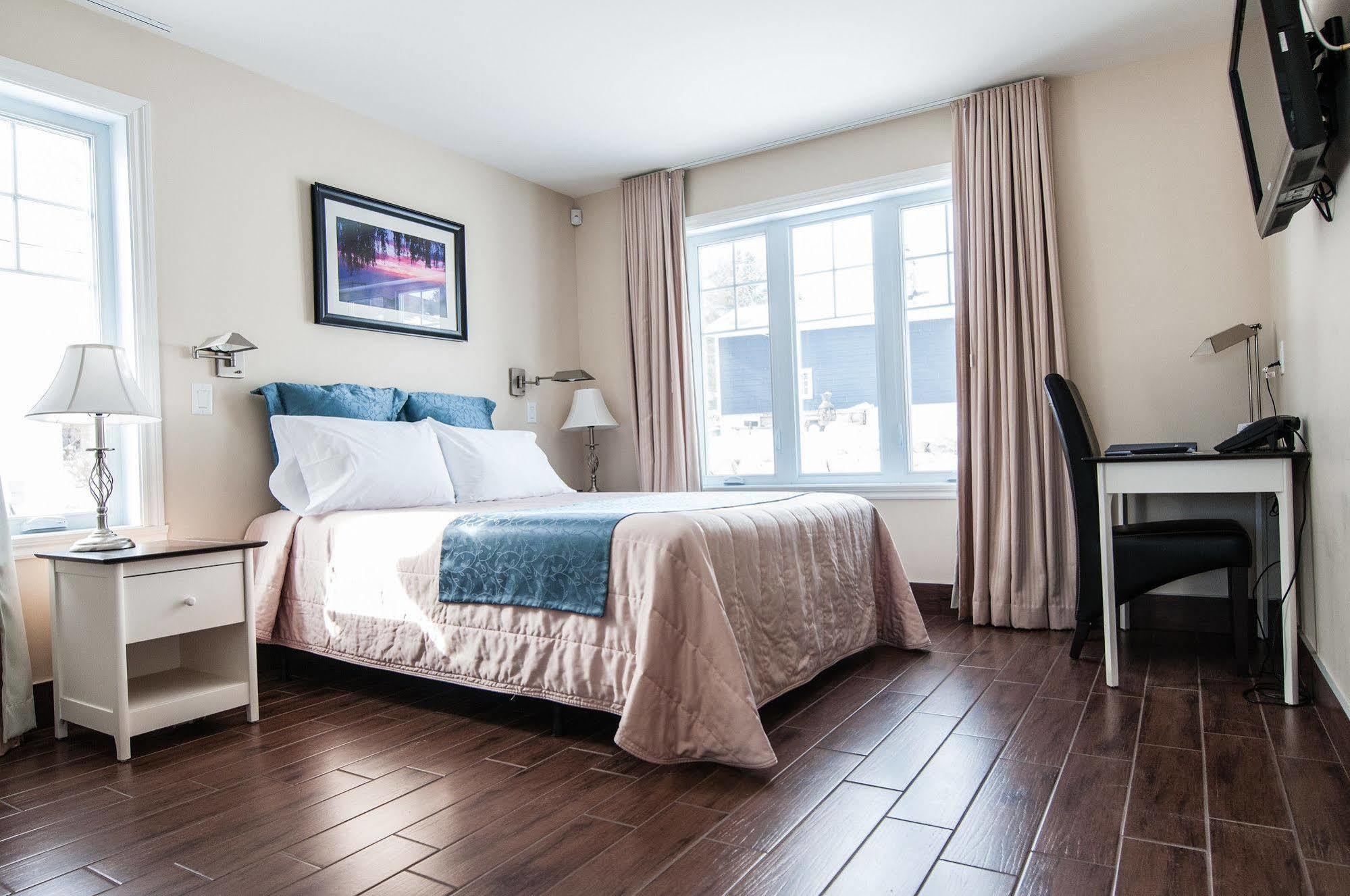 L'Auberge Du Lac Champlain, Chalet Et Spa Venise-en-Québec 外观 照片